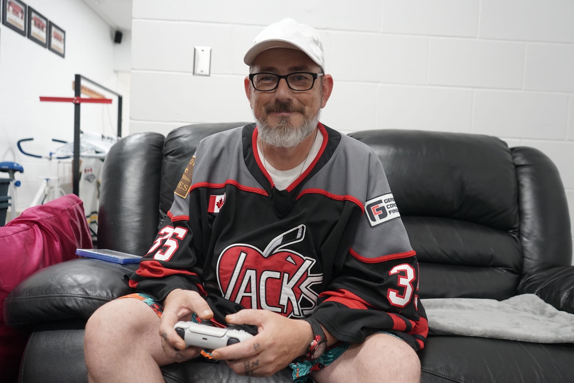 Linwood man won’t let glitch thwart Guinness World Record attempt