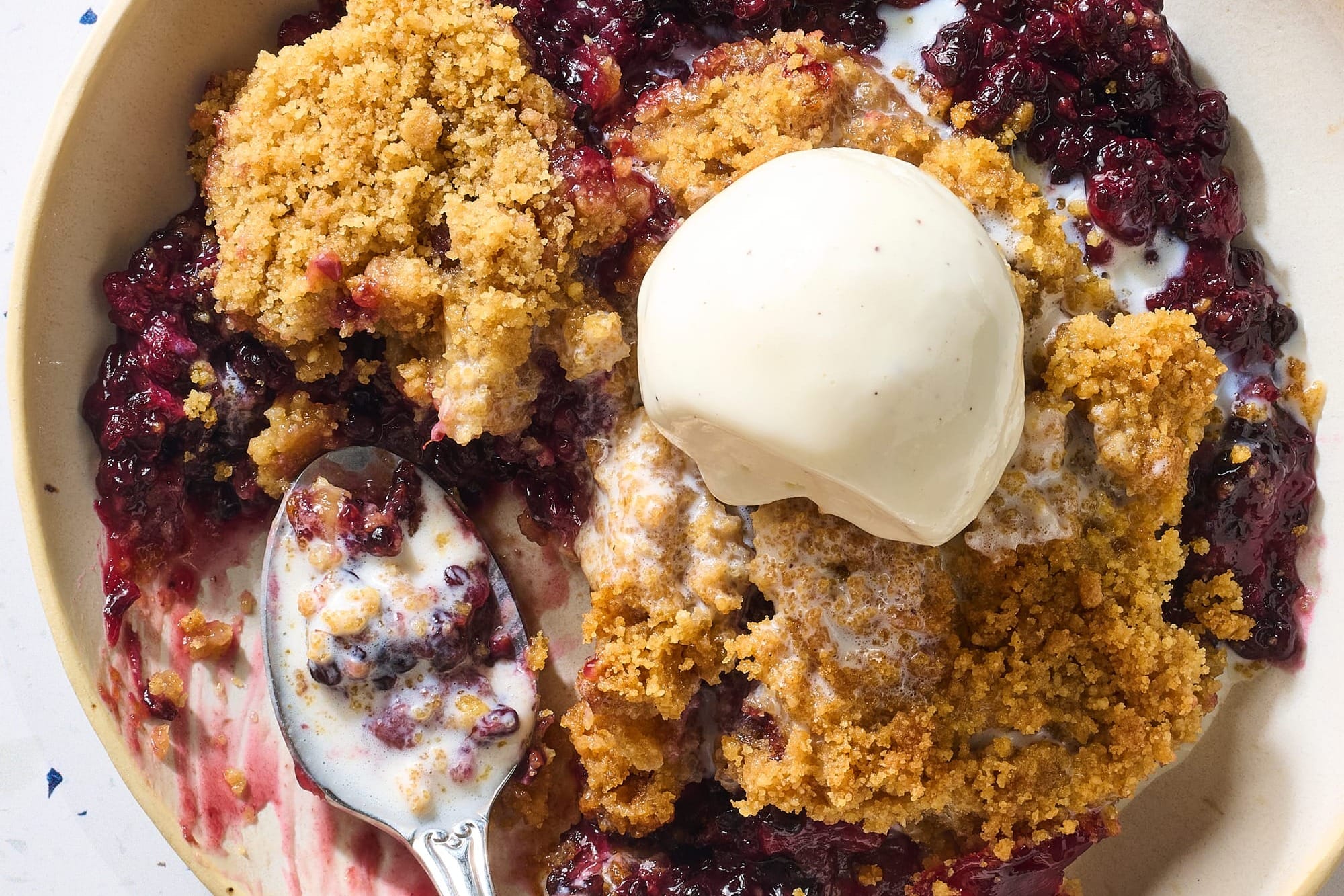 Blackberry crumble is the old-fashioned dessert I bring to every gathering