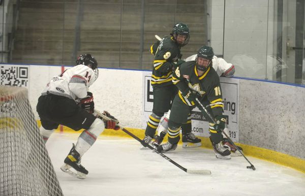 Kings split weekend games against Cambridge, Ayr; remain atop standings