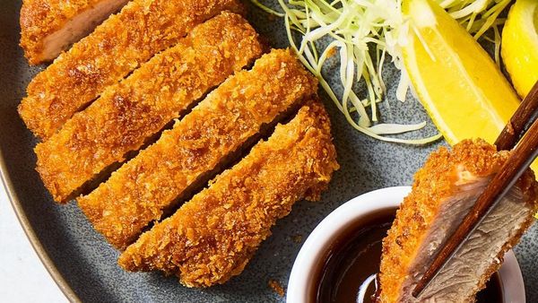 An expert method helps you fry meaty pork chops to crunchy, juicy perfection