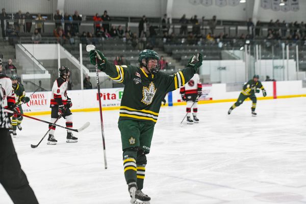 Kings bounce back to claim victories in two tight battles