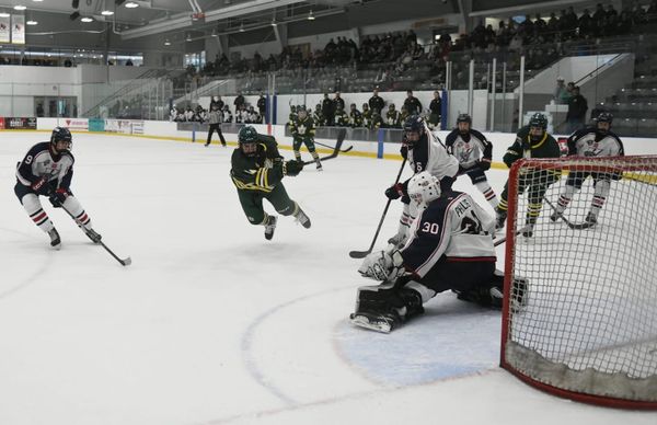 Kings settle for one point in OT loss to LaSalle