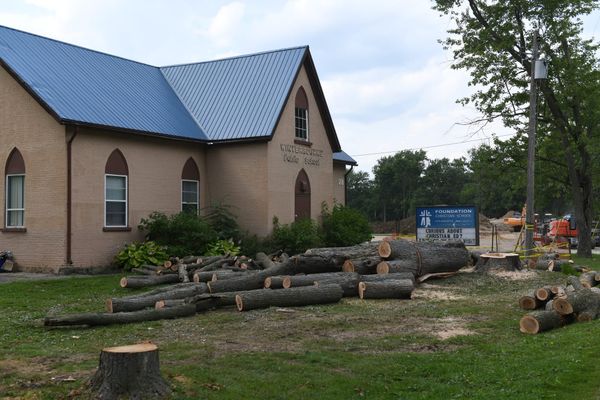 Neighbours upset by construction at Winterbourne school
