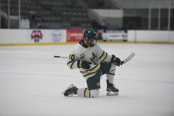 Kings post two more wins to take top spot in the conference