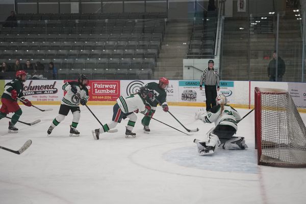 Lady Lancers shut out WODSS to cap 10-0 hockey season