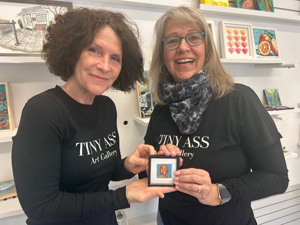 St. Jacobs art collective thinks small