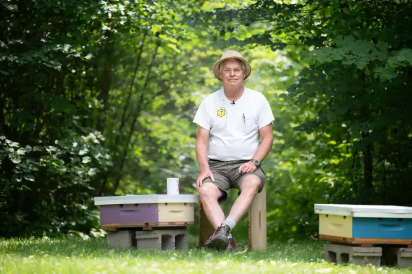 The biggest threat to honey bees in Canada isn’t pesticides, it’s parasites
