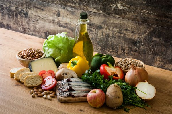 What makes the Mediterranean diet so healthy for your heart?