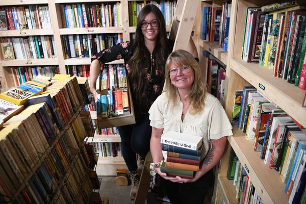 Moving about with reading on their minds