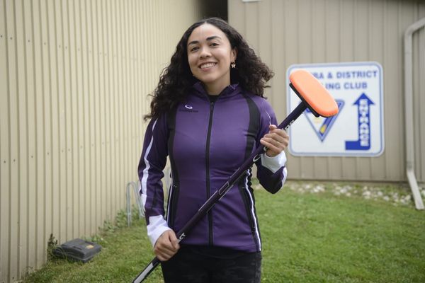 Elmira Curling Club looking to boost number of youth participants