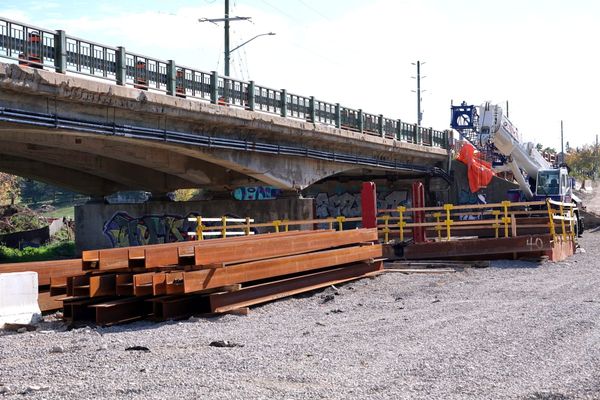 Scheifele Bridge project behind schedule