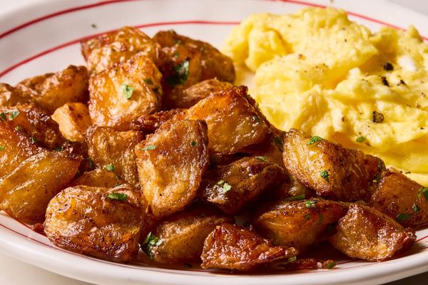 Crispy potatoes,  the perfect breakfast side dish