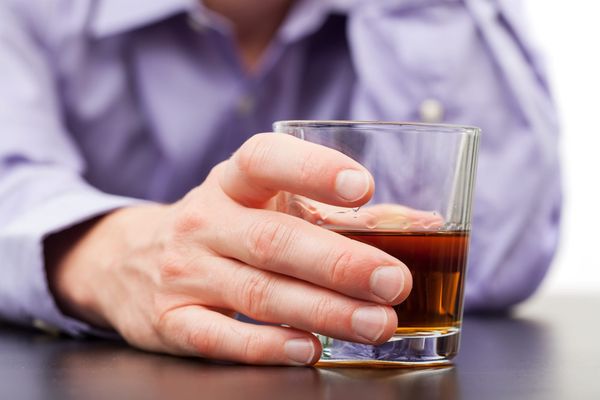 What’s the connection between alcohol use and fatty liver disease?