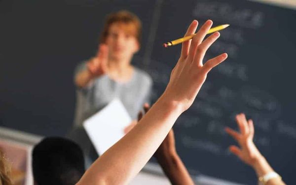 Region’s high school teachers endorse terms of new deal with board