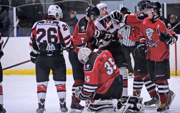 Jacks battle hard only to find themselves on the brink