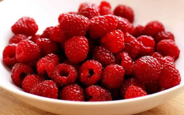 Raspberry Blackberry Crisp