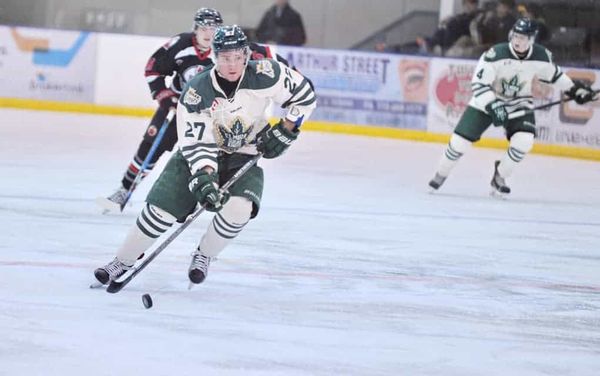 Kings extend streak to seven