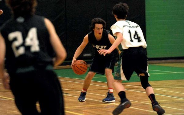 Strong play has EDSS junior boys eyeing basketball playoffs