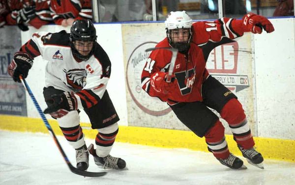 Jacks split a pair of games on home ice over the weekend