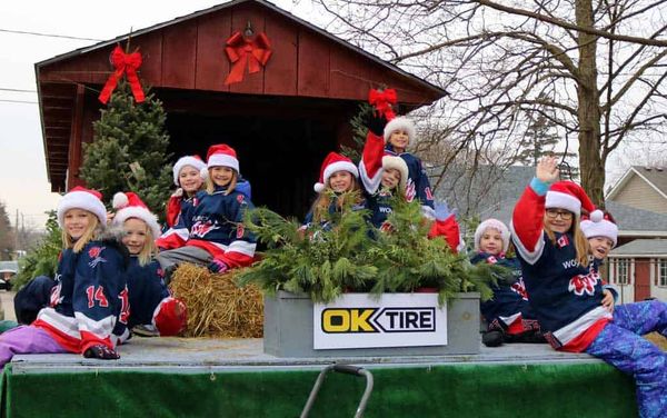 Wild Atom B squad makes a real team effort out of donation to the Woolwich food bank