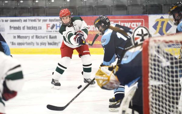 EDSS girls’ hockey team keeps on rolling through a strong year