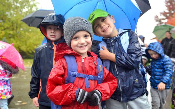 Taking the walking bus to school