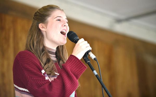 Hadley Mustakas wins Wellesley Idol competition