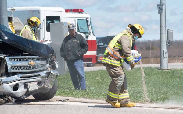 Regional Police respond to mvc on Northfield Dr.