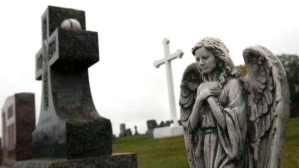 Taking heed when walking after midnight