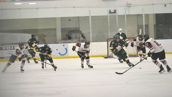 Kings stand tied with Siskins for conference’s top spot