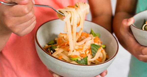Rice noodle bowls are simple and kid-friendly