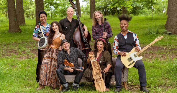 Sultans of String perform CD release concert