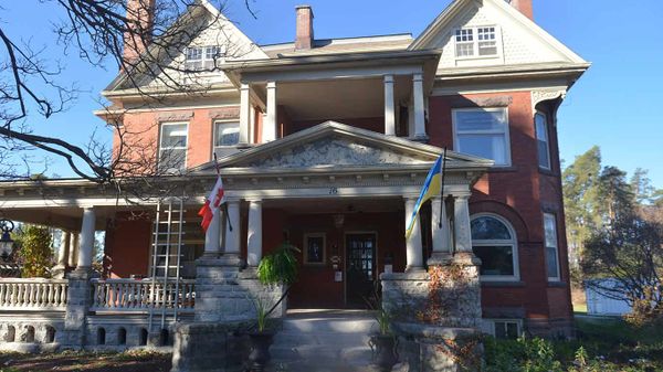 Grant will help local effort to house refugees