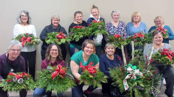 Maryhill Lions Club host craft night