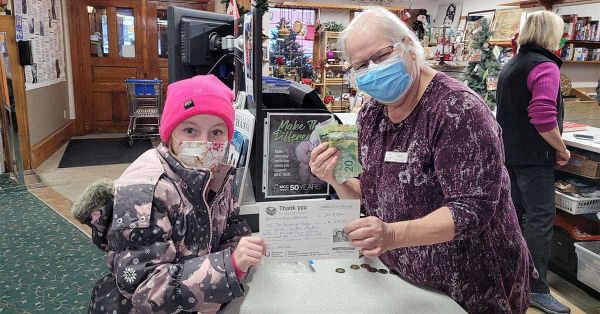 She shows that every little bit helps in support of Ukraine