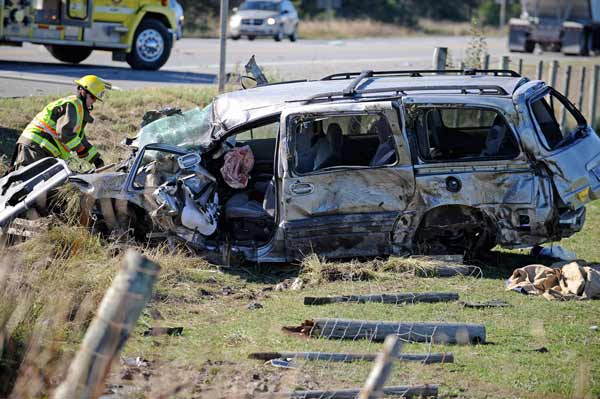 Crash of small plane claims pilot