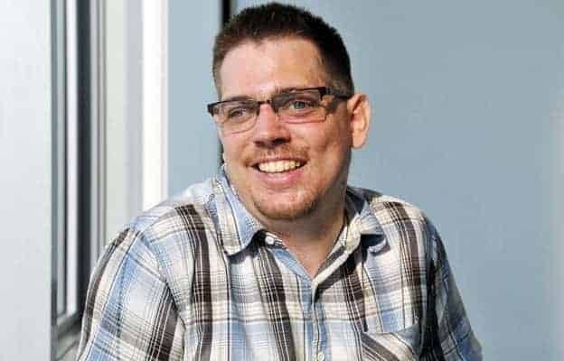 Elmira musician Jeff Poolton shifts into Christmas mode