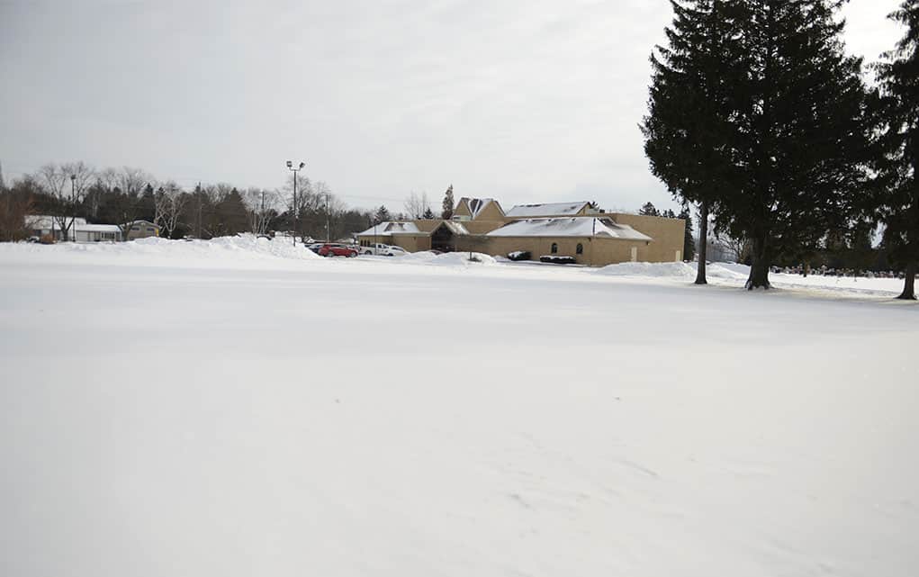 Breslau residents press council to reject proposed apartment building