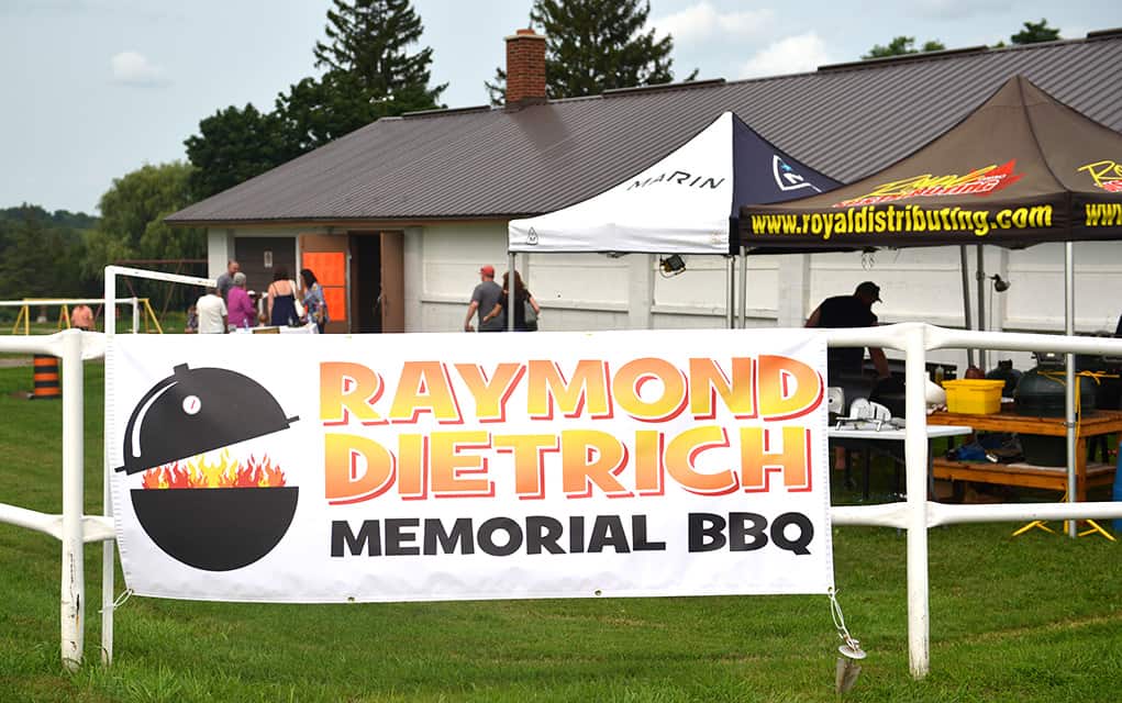 Barbecue honours the man who put the Ray in Sun Rays