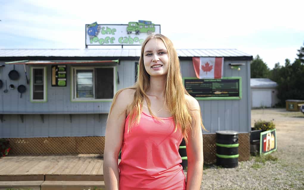 ‘Tis the season for another roadside attraction