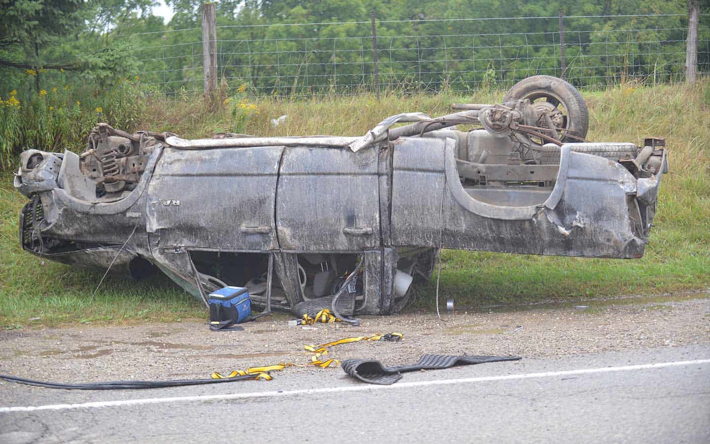 Driver killed in single-vehicle rollover near Heidelberg