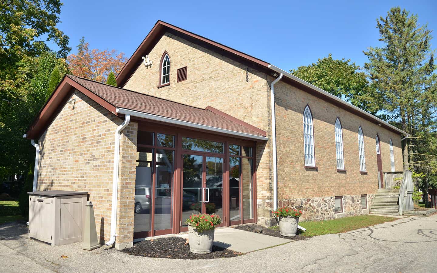 Shantz family doesn’t have to look far to find new owner for historic schoolhouse building