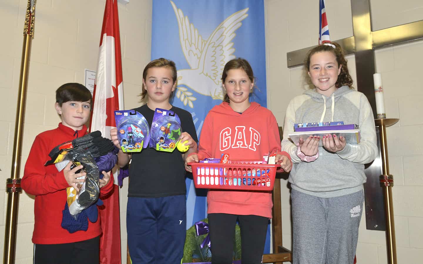Students kickstart WCS Christmas hamper program