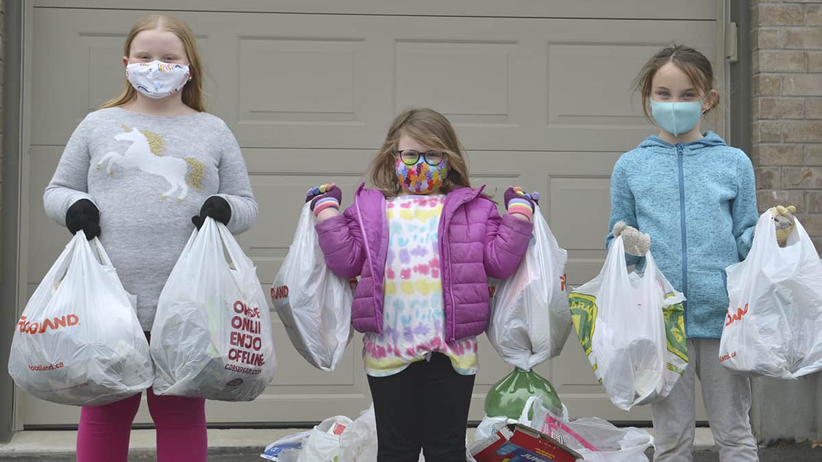 Cleaning up Elmira, one trash bag at a time