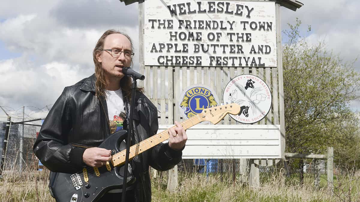 It’s on with the show for Wellesley Idol