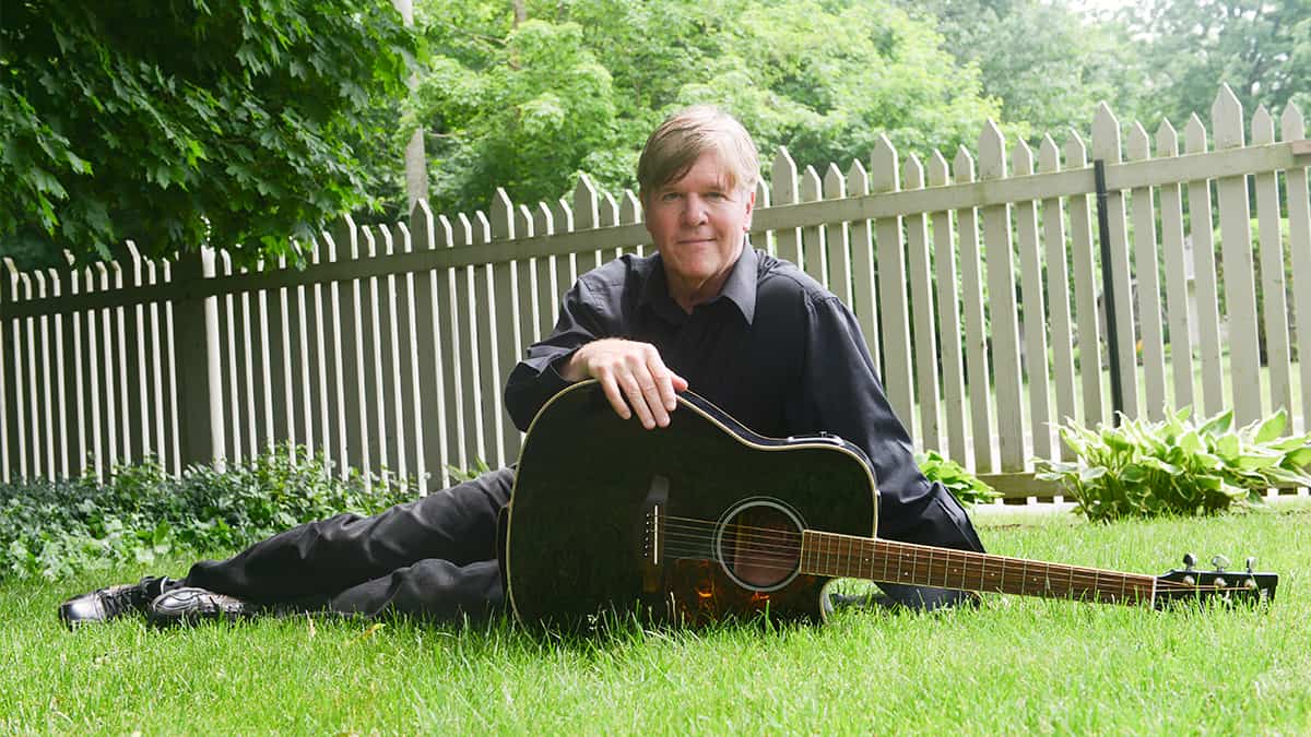 Musician Kevin Coates goes digital with performance to mark seniors’ month