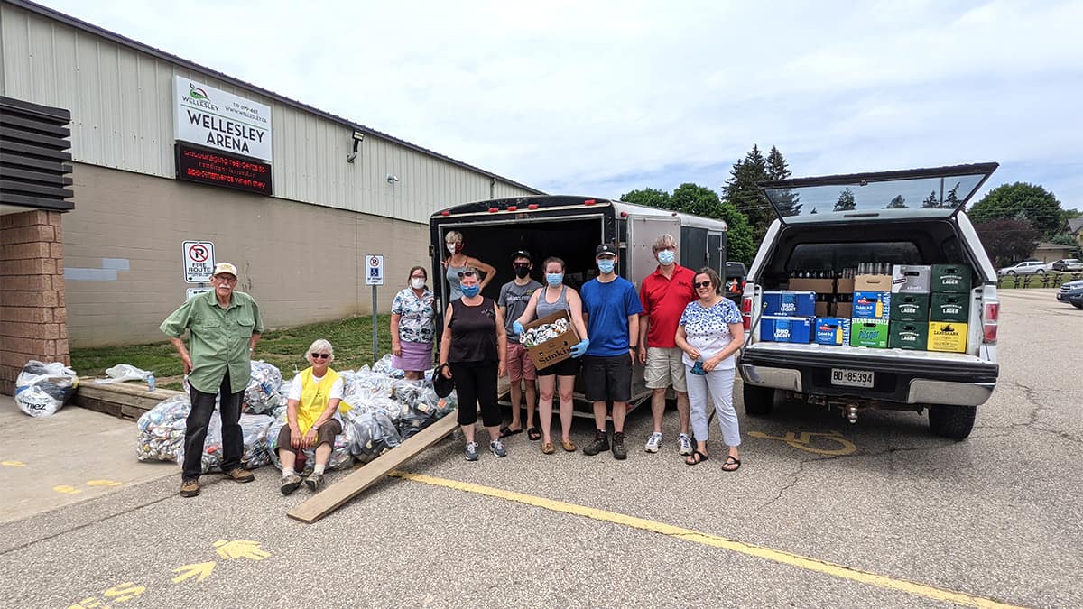 Wellesley fair board donates $1,600 to new rec. centre project