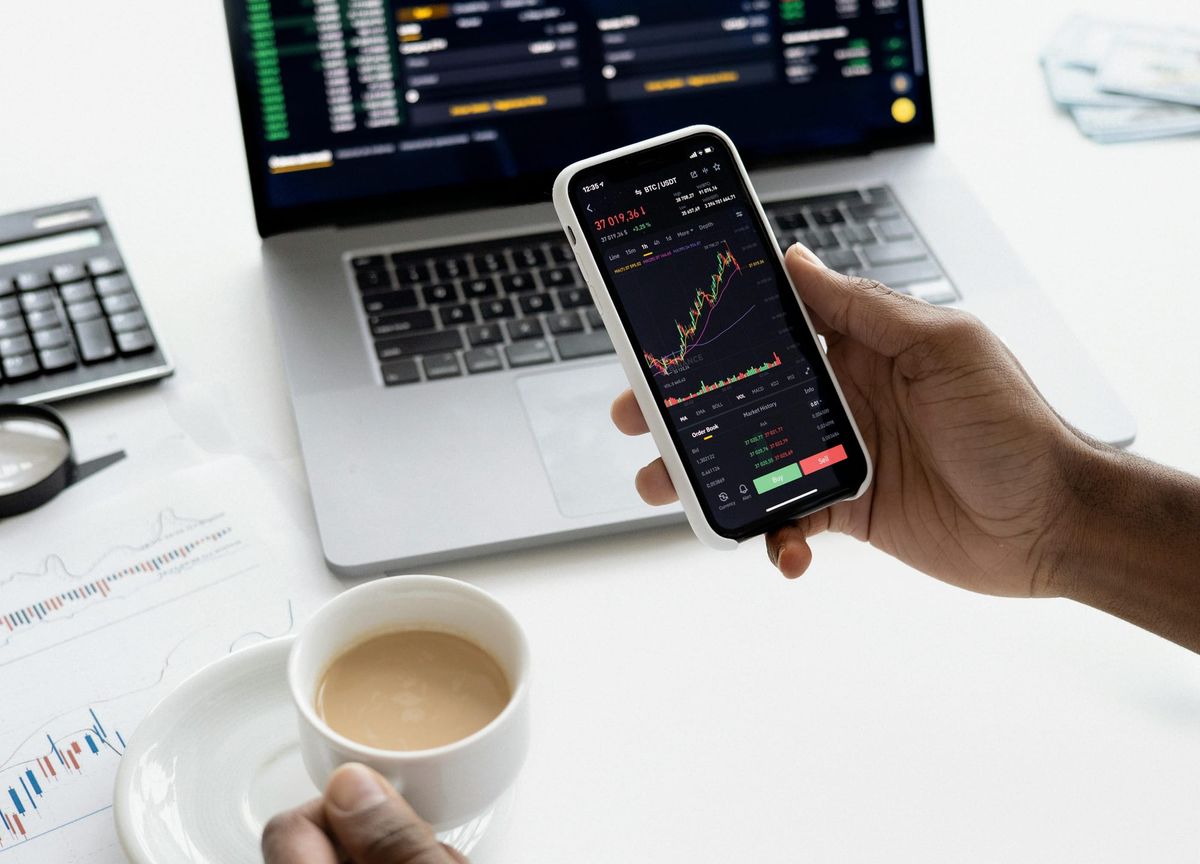How to Journal Like a Pro Trader (Without Wasting Time)