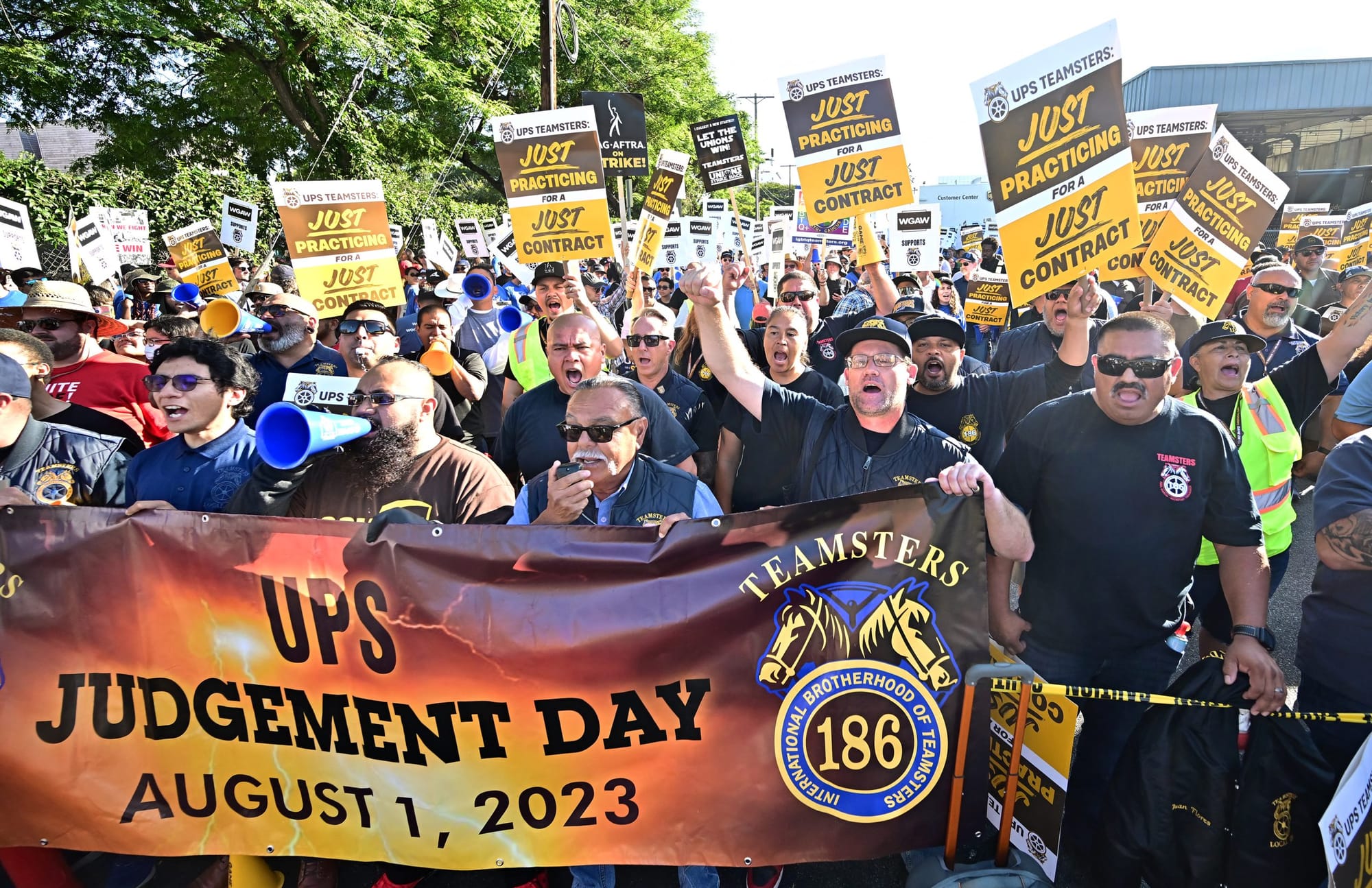 color photograph of an outdoor protest in support of UPS Teamsters