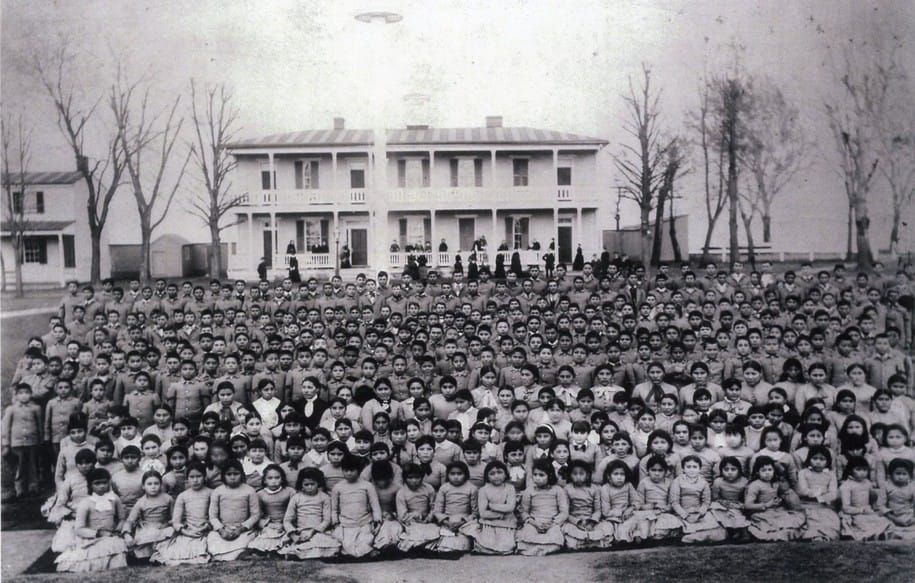 carlisle_indian_school.jpg